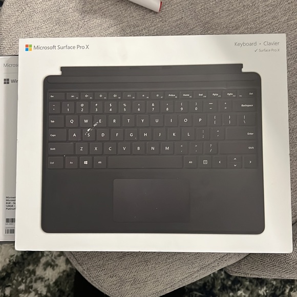 Microsoft surface pro x PLATINUM 8 GB 128GB - Picture 5 of 6